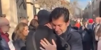 Кирил Петков и неизвестният мъж