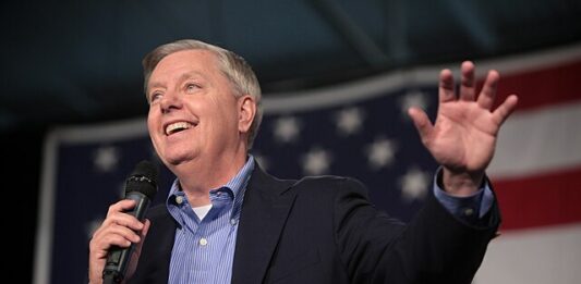 Линдзи Греъм