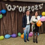 Младоженците