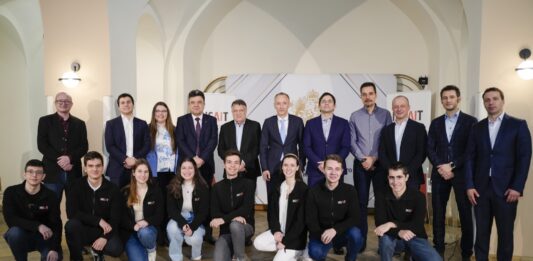 Стипендиантска програма EXPLORER