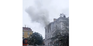 Гори сграда в Пловдив