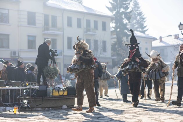 Международен кукерски карнавал „Старчевата“