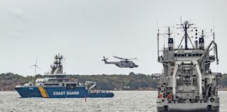 Швеция задържа кораб