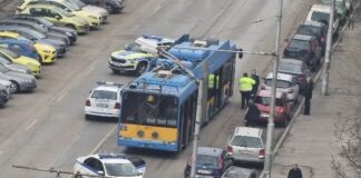 Тролейбус блъсна и уби жена в София