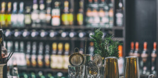 Франция,бар,гараната