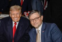 Доналд Тръмп,Майк Джонсън,САЩ