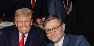 Доналд Тръмп,Майк Джонсън,САЩ