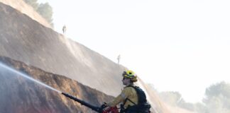 Пожарникар в Лос Анджелис, САЩ