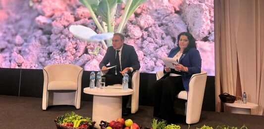 Министър Борислав Гуцанов по време на срещата