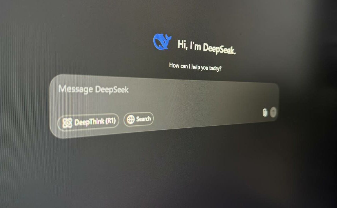 Страната вече премахна DeepSeek от магазините за приложения през уикенда