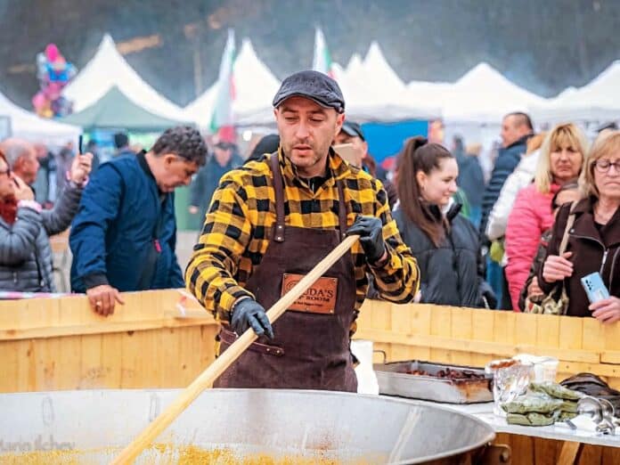 Празник на сланината