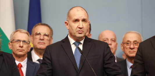 Румен Радев