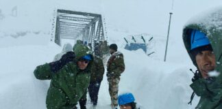 Спасителна акция заради лавина