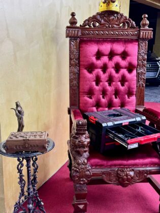 Спецакция в автокъща