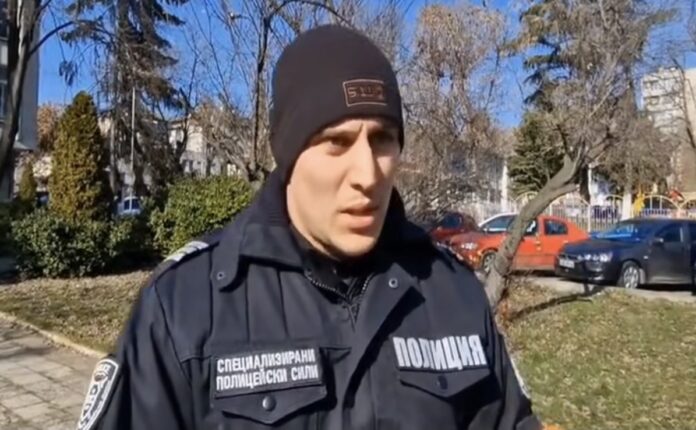 Старши полицай Димитър Николов