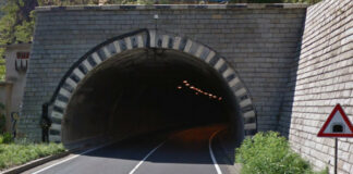 Тунел "Кривия"