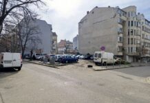 Имот в ж.к. „Възраждане“ в Бургас