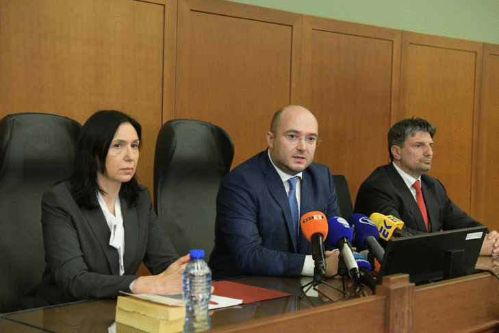 Днес обявяваме война на имотната мафия Това заяви Георги Георгиев