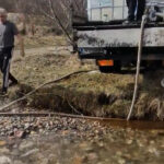 Изливането в реката