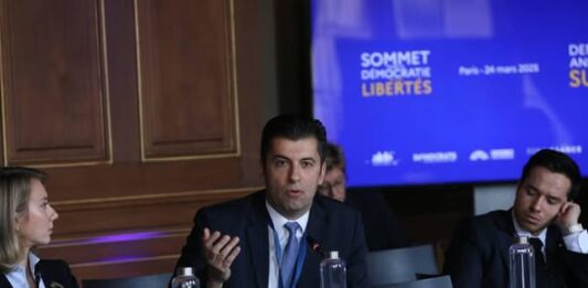 Кирил Петков