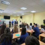 Министър Борислав Гуцанов пред ученици