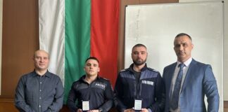 Наградените полицаи и техните ръководители