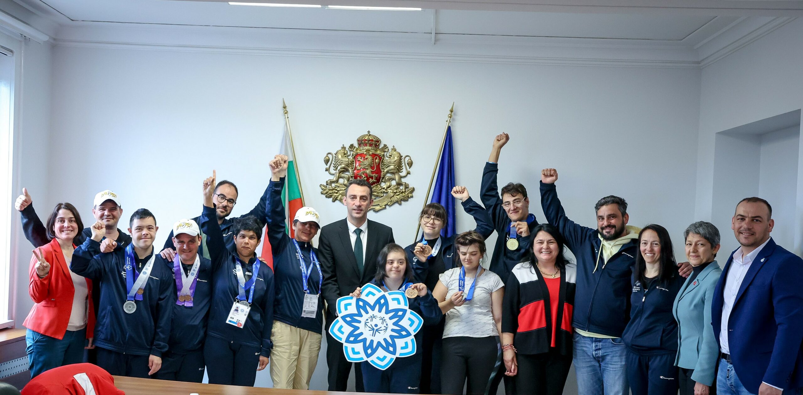 Министърът на младежта и спорта Иван Пешев награди атлетите ни