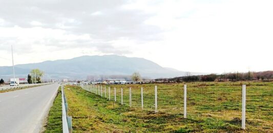 Оградната мрежа