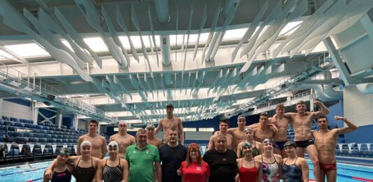 Плувци в „Младост“ в Пловдив