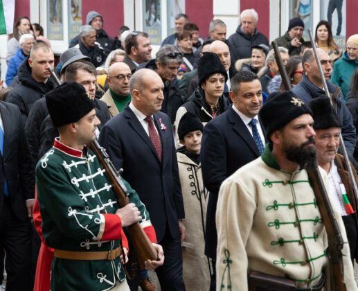 Румен Радев в Етрополе