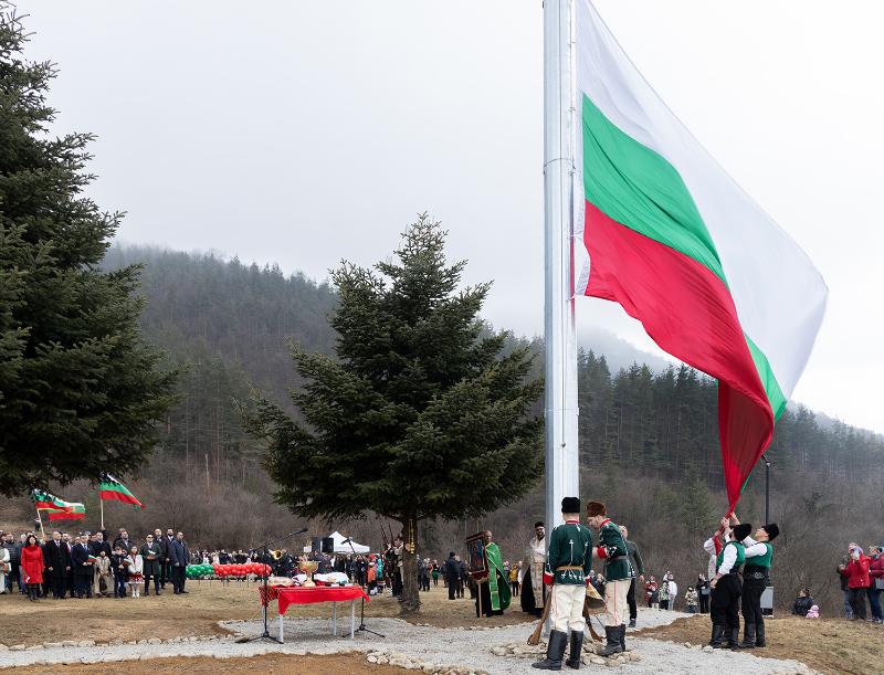Вчерашната среща в Белия дом между президентите Доналд Тръмп и