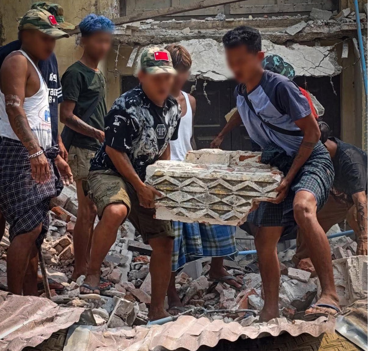 Броят на жертвите на силното земетресение което удари Мианмар преди