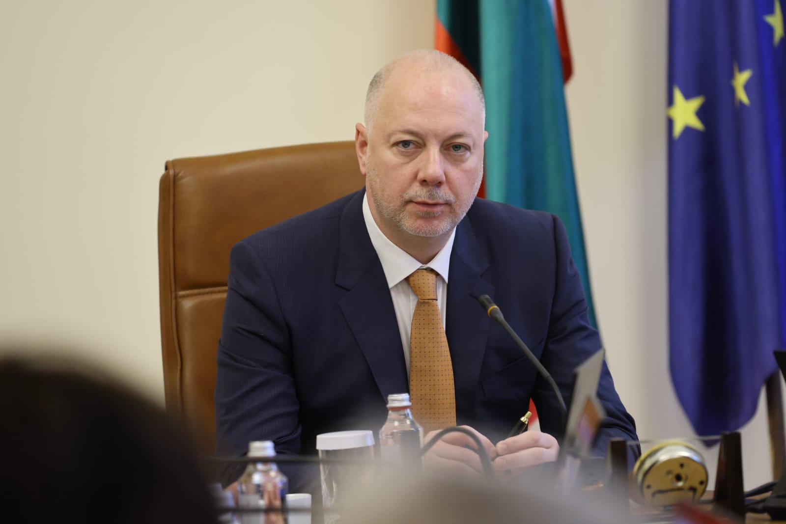 Бивш губернатор от САЩ и шеф на DEA Контрабанда на