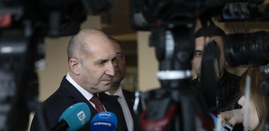 Румен Радев