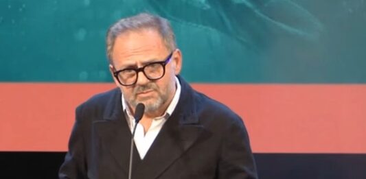 Самуел Финци