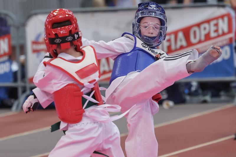 С участието на над 1500 състезатели от близо 20 държави