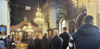 Стотици се сбогуваха с капитан Марин Маринов