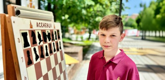 Теодор Тутеков