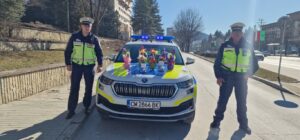 Цветя от Пътна полиция