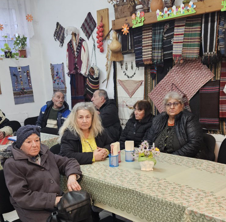 ще осигури персонална подкрепа на 48 семейства от село Тополи