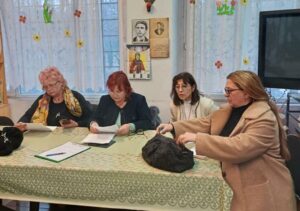 Среща в село Тополи