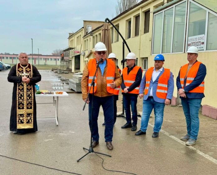 Стадион „Георги Бенковски“