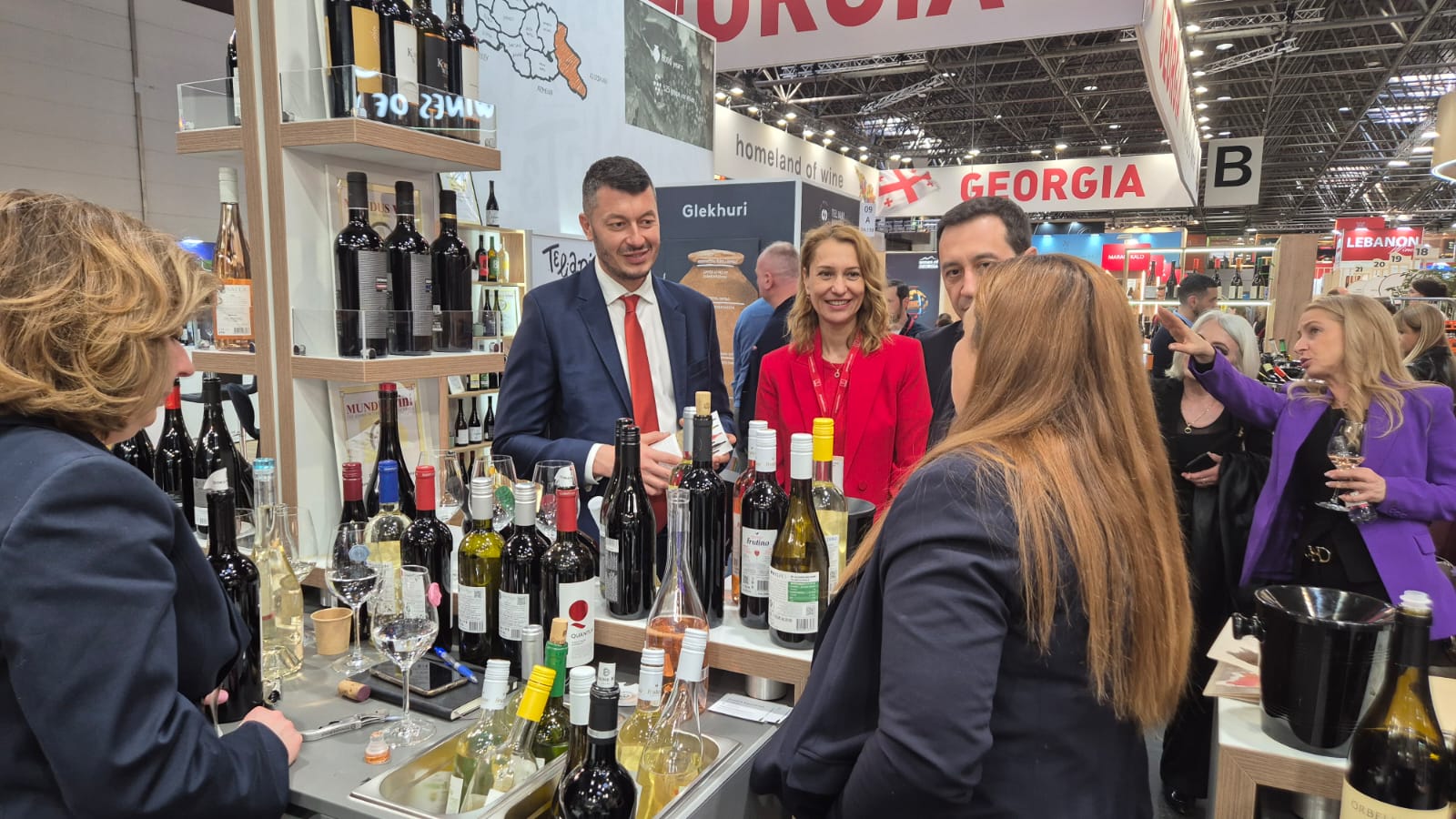 България се представя с 33 български винопроизводители на Международно изложение