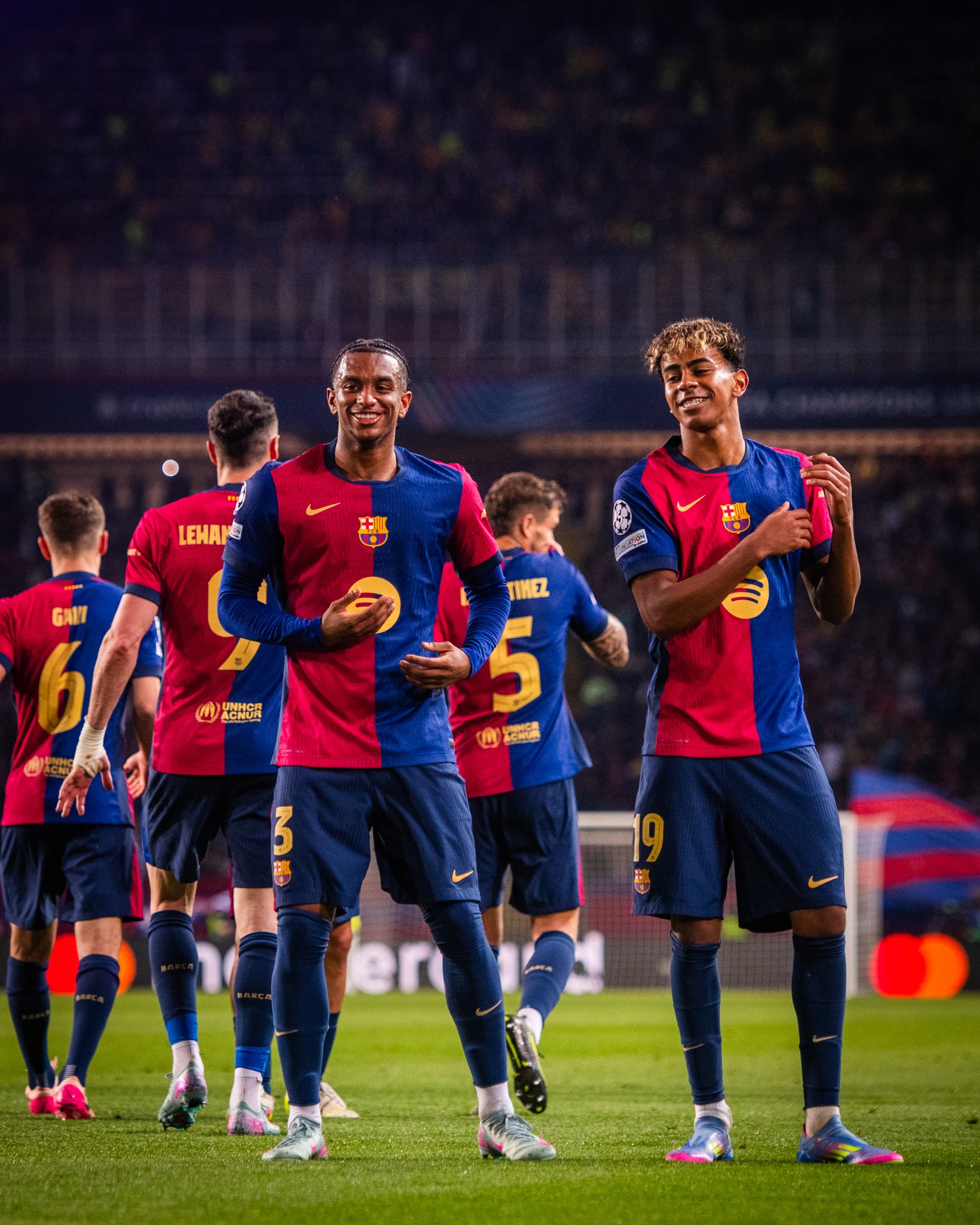 Барселона изигра впечатляващ мач и разби с 4 0 германския Борусия