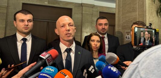 Коста Стоянов