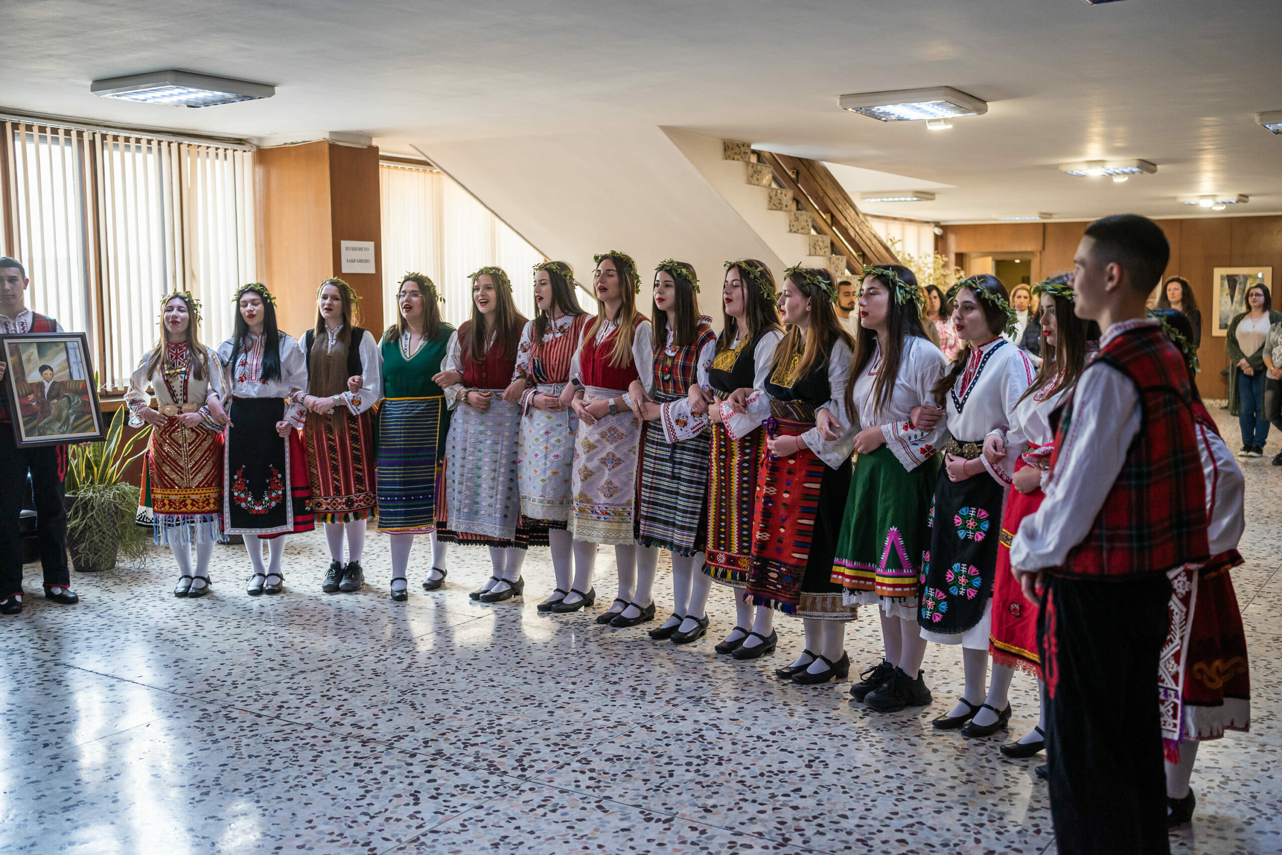 Детските градини и училищата в Ямбол са сред основните пазители