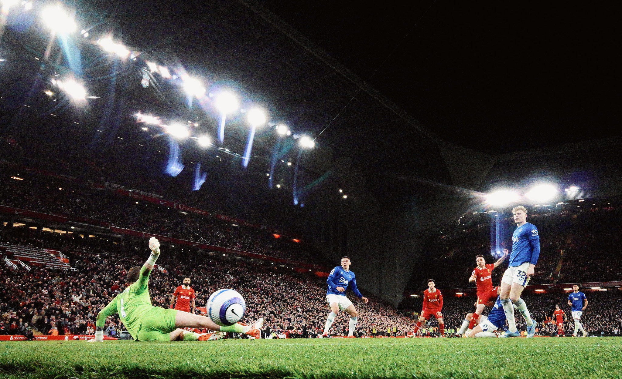 Мениджърът на Ливърпул Арне Слот също коментира гола на Диого