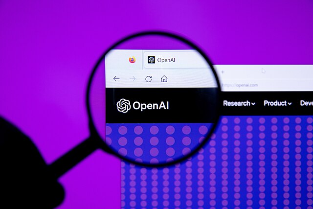 OpenAI съди Илон Мъск за твърденията че се да забави