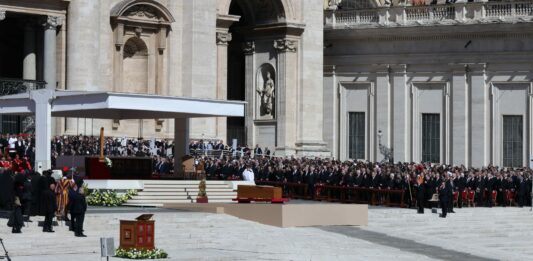 Погребение на папа Франциск