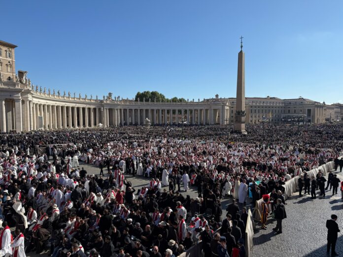 Погребение на папа Франциск